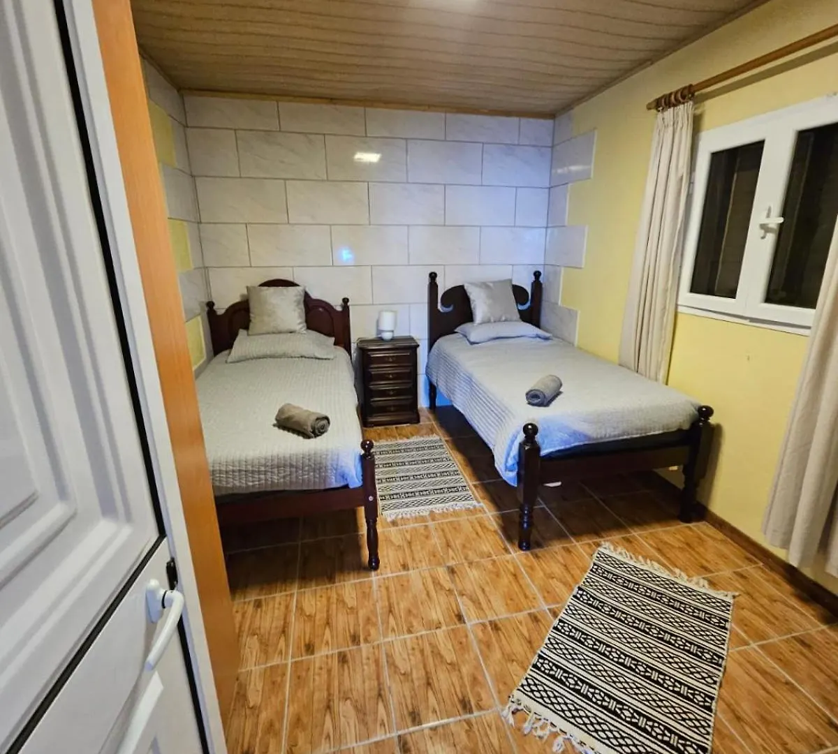 Casa Da Linda Vila Calheta  Casa de Férias